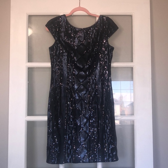 BNWT Adrianna Papell Sequinned Mini Dress Size 8 - Picture 3 of 8
